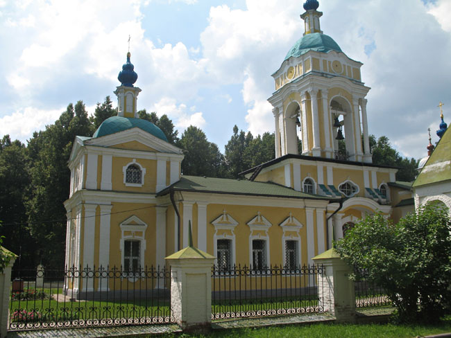 Богословское-на-Могильцах и церковь Иоанна Богослова